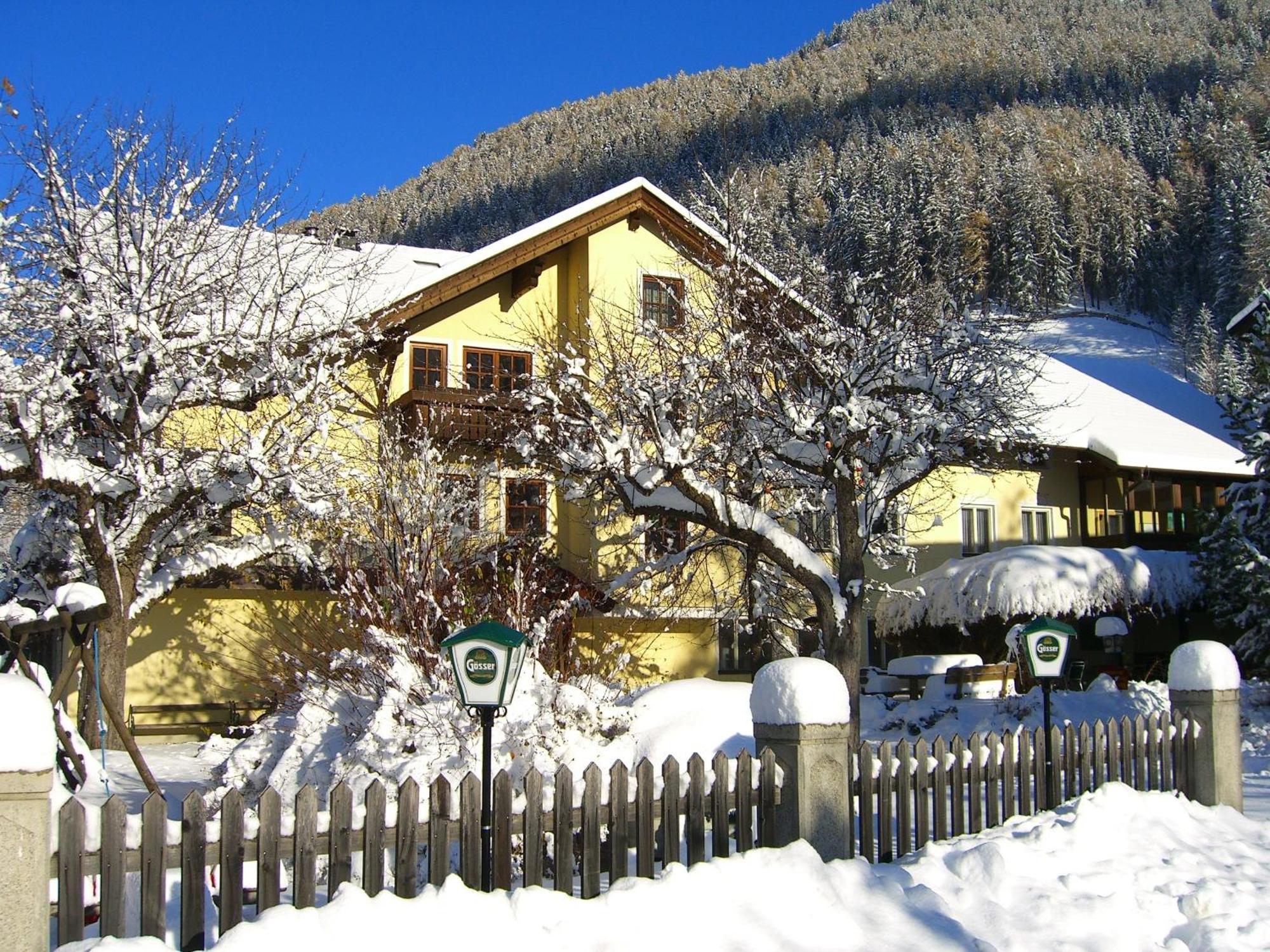 Hotel Post Großkirchheim Exteriér fotografie